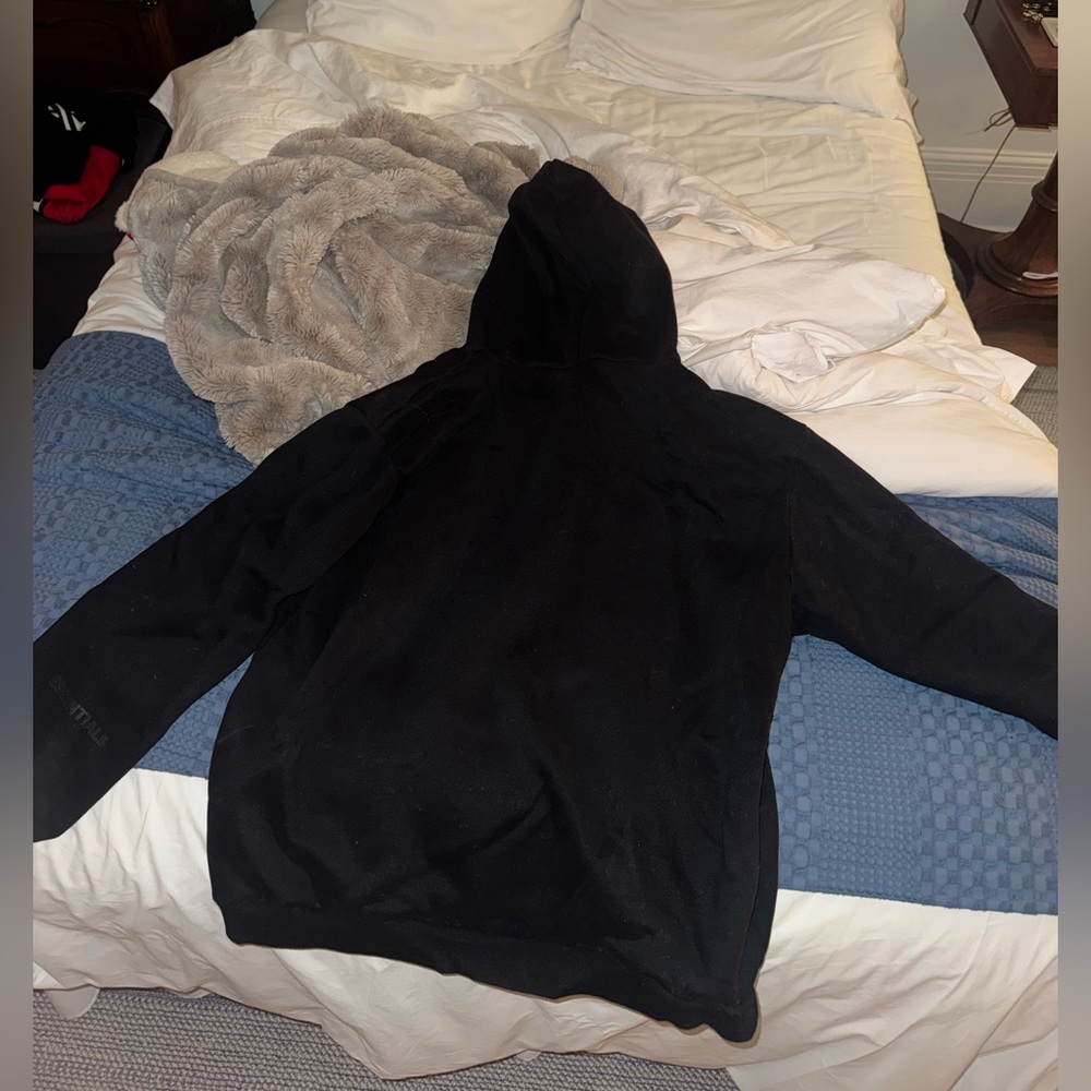 ESSENTIALS HOODIE??! - Picture 3 of 7